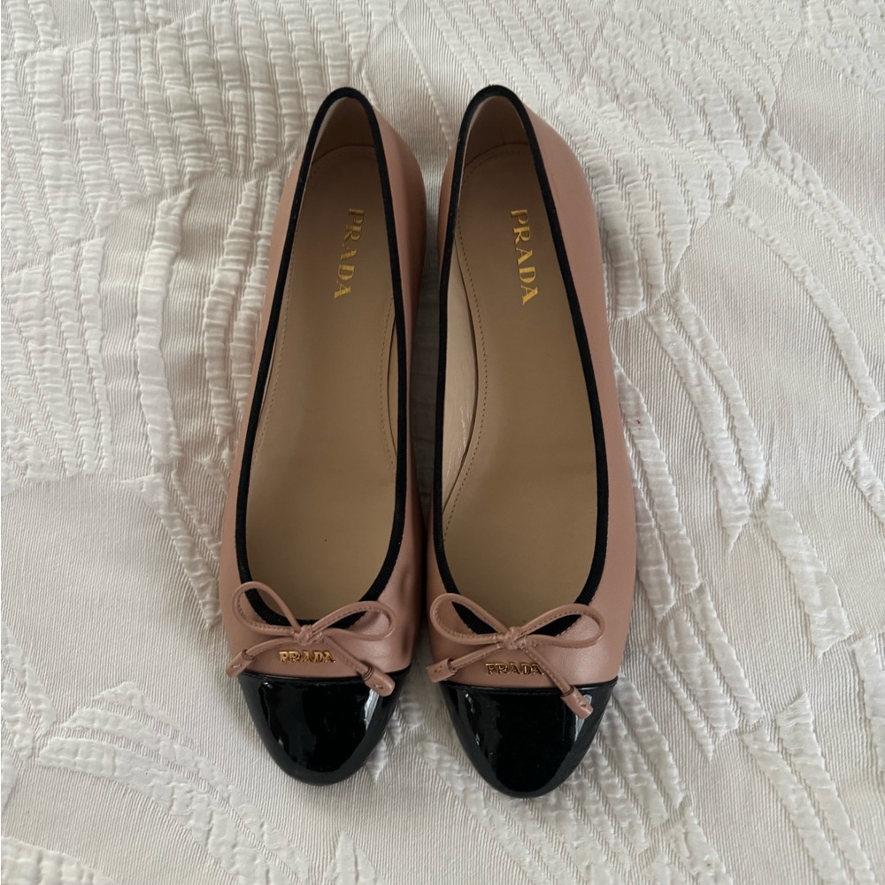 Prada ballet flats - Picture 1 of 10